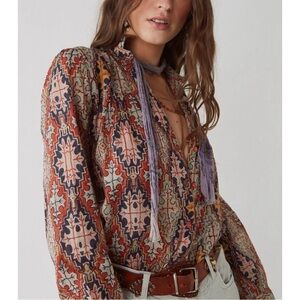 NWT Maison Hotel Mosaique Georgia Blouse in Belize Print Small